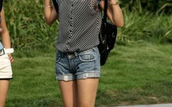 被男人添B超爽视频免费